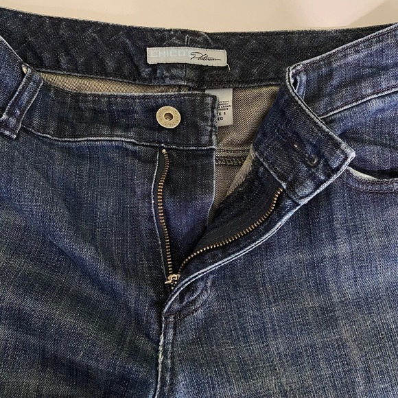 Chico's Platinum Jeans Ultimate Fit Slim Leg Stretch Denim Blue US Size 8 - Picture 3 of 13